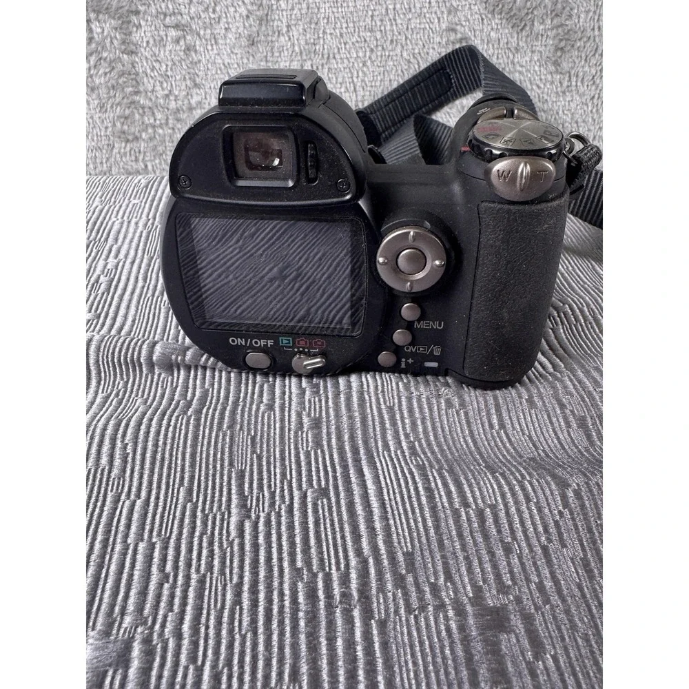 Vintage Konica Minolta Dimage Z5 5.0MP 12x Zoom Digital Bridge Camera Black